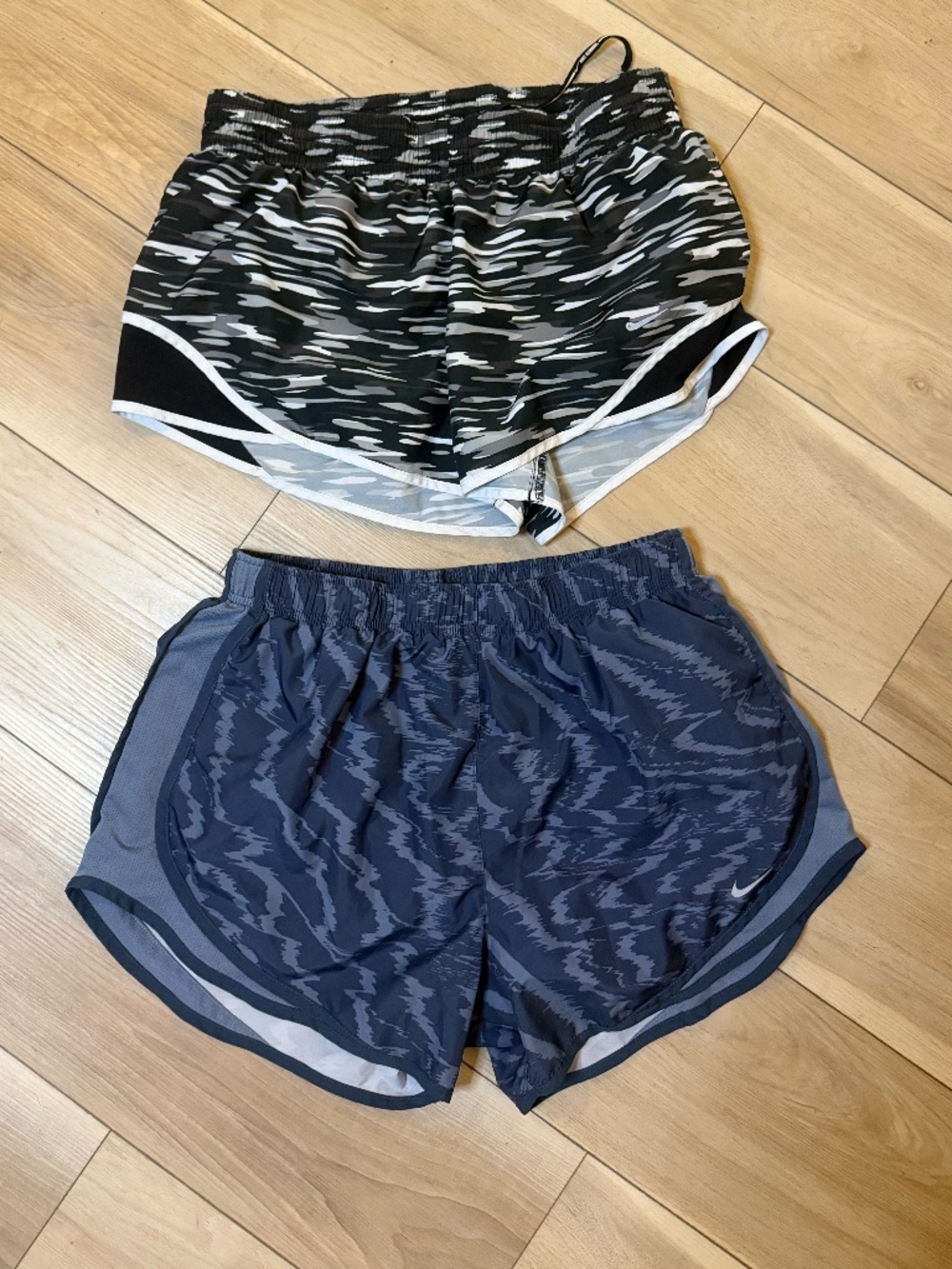 Nike Dri-FIT Running Shorts Bundle Women’s Large Black Navy